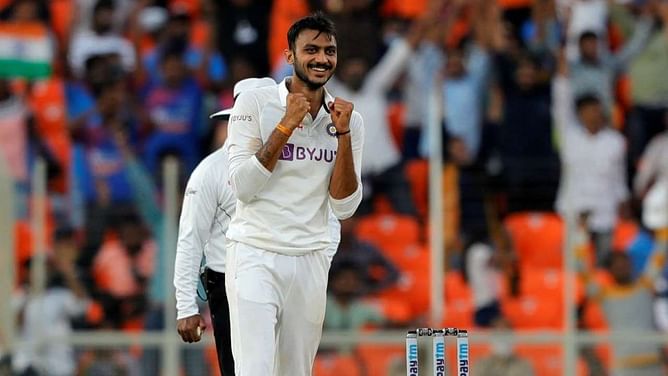 IND vs ENG: हरभजन सिंह ने इंग्‍लैंड के खिलाफ तीसरे स्पिनर के लिए अक्षर पटेल पर इस खिलाड़ी को दी तरजीह, खास वजह का किया जिक्र