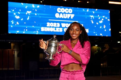 Coco Gauff holds the 2023 US Open women's singles trophy