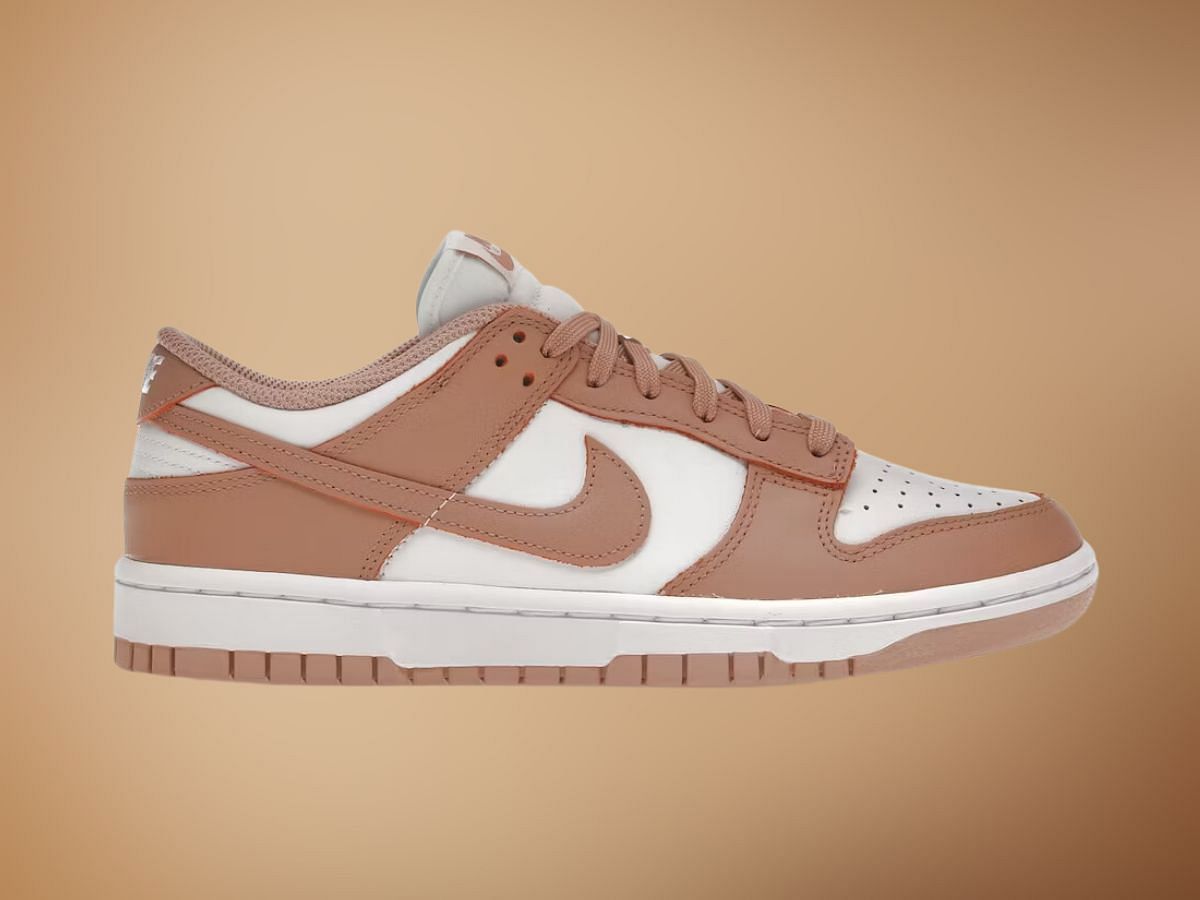 The Nike dunk low &quot;Rose Whisper&quot; (Image via StockX)