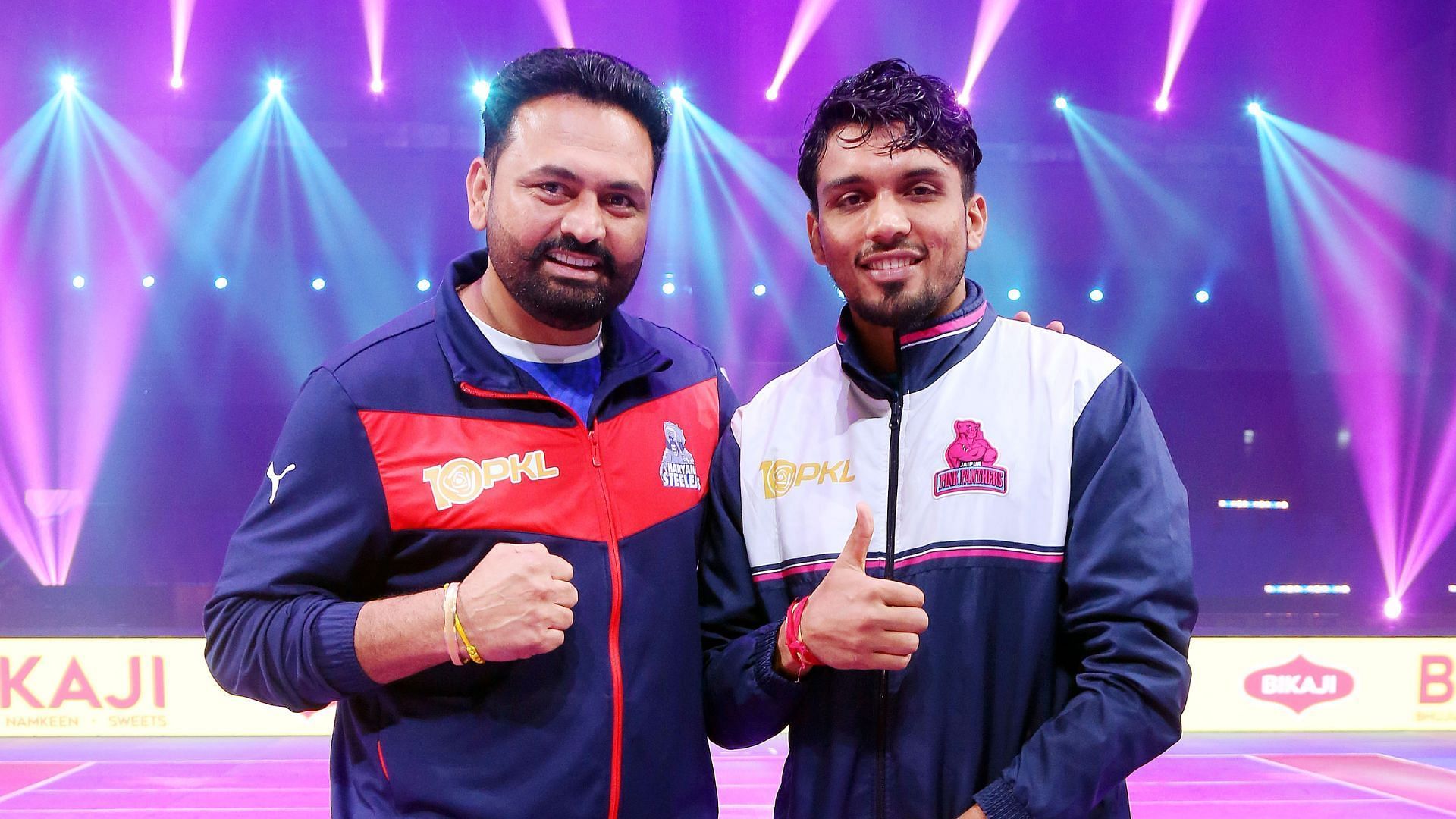 Haryana Steelers coach Manpreet Singh and Arjun Deswal (Image via PKL)