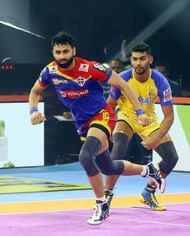 In frame Vijay Malik and Sagar (Right) (Credits: PKL)