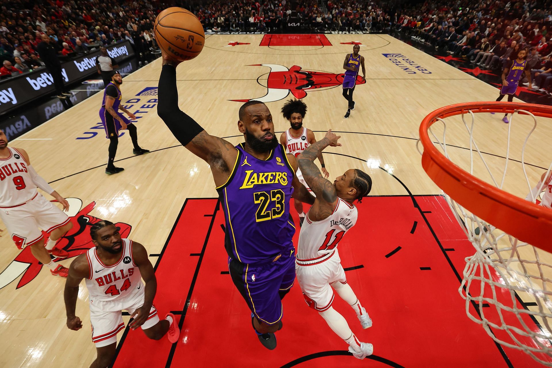 Chicago Bulls vs. LA Lakers starting lineups and depth chart for Jan