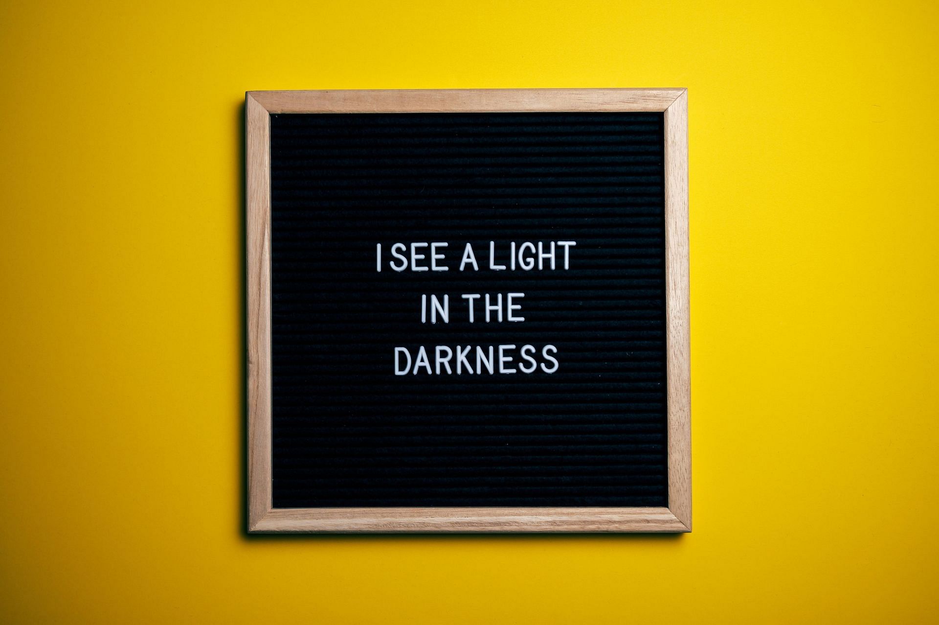 Light in darkness (Image via Pexels)