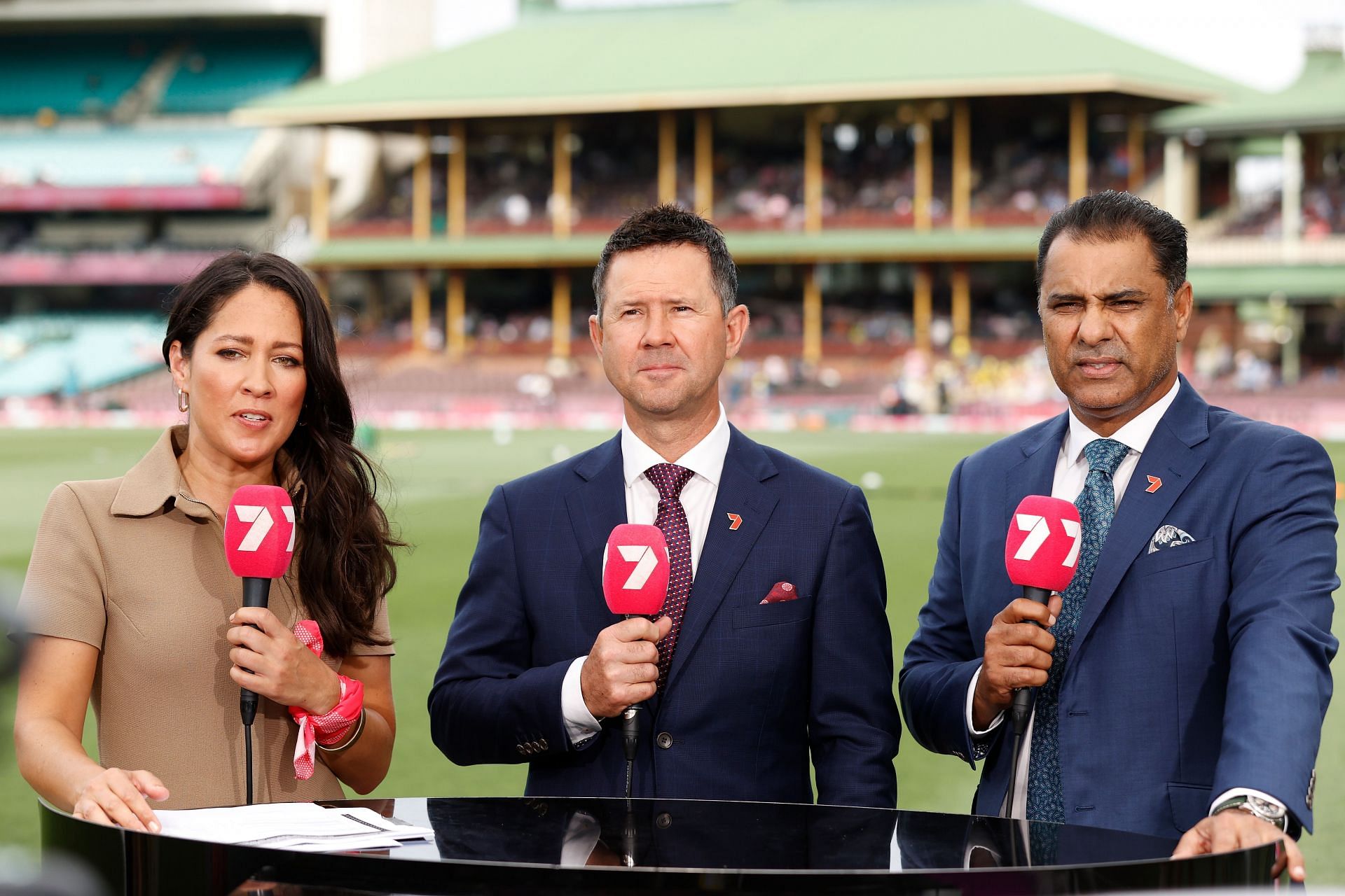 (LtoR) Mel McLaughlin, Ricky Ponting and Waqar Younis on commentary during the Australia vs Pakistan Test series. (Pic: Getty Images)