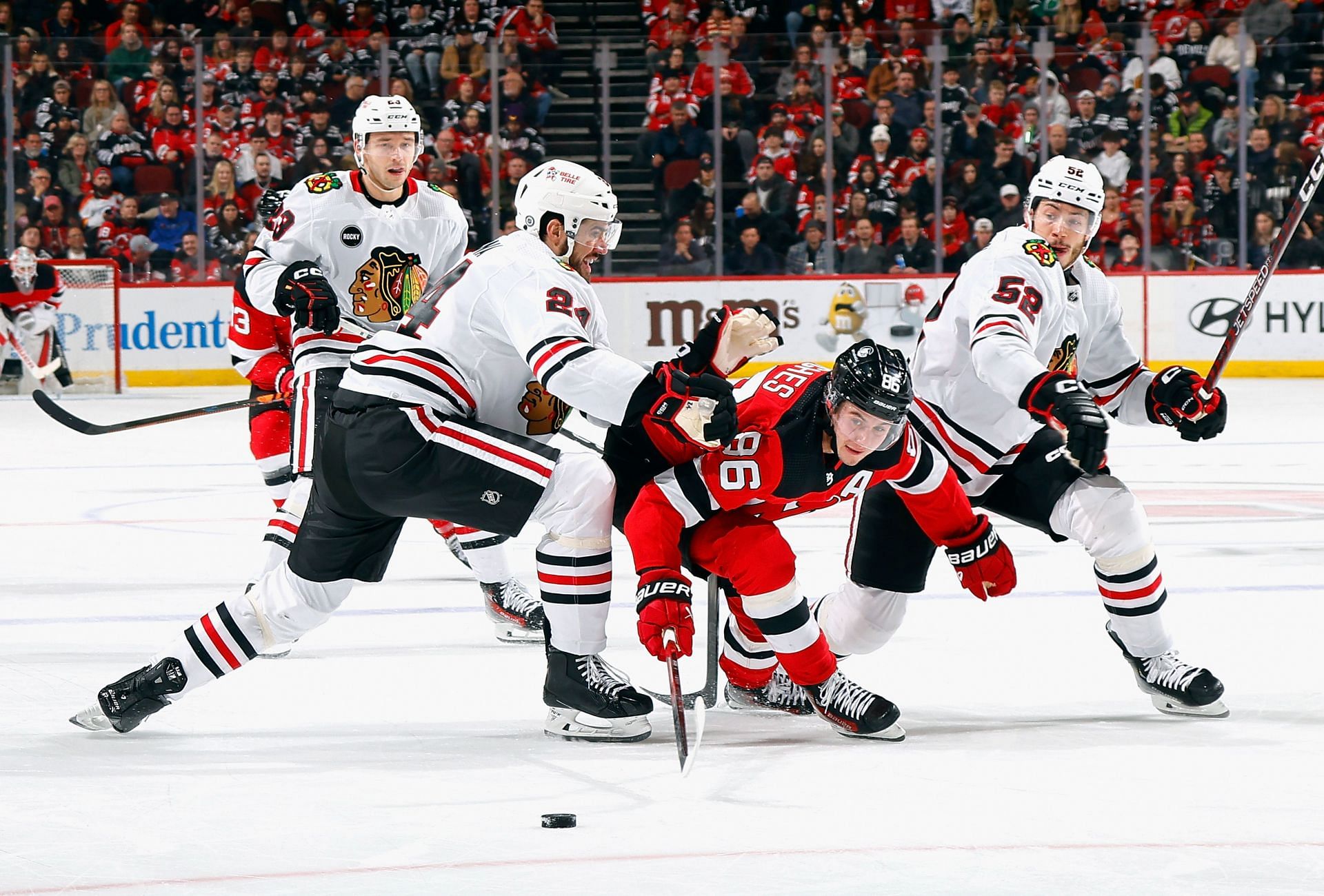 Chicago Blackhawks v New Jersey Devils