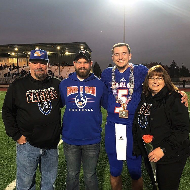 Dylan Morris with his mother, father, and brother. Source: Instagram @dylan_morris5
