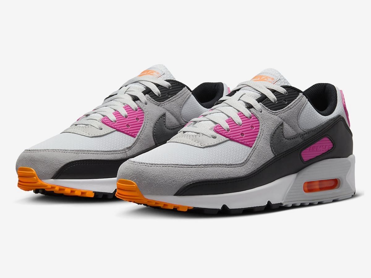 Nike Air Max 90 &ldquo;Pure Platinum/Alchemy Pink&rdquo; sneakers