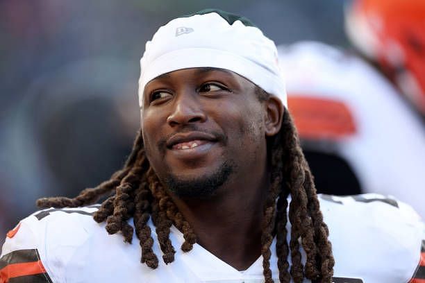 What is Kareem Hunt's salary?