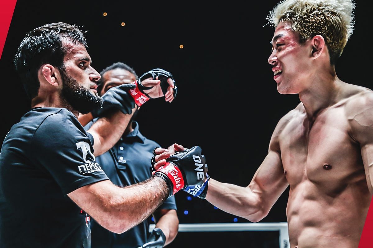 Shamil Gasanov (L) was dealing with the effects of food poisoning in his fight against Oh Ho Taek (R) yet still won. -- Photo by ONE Championship