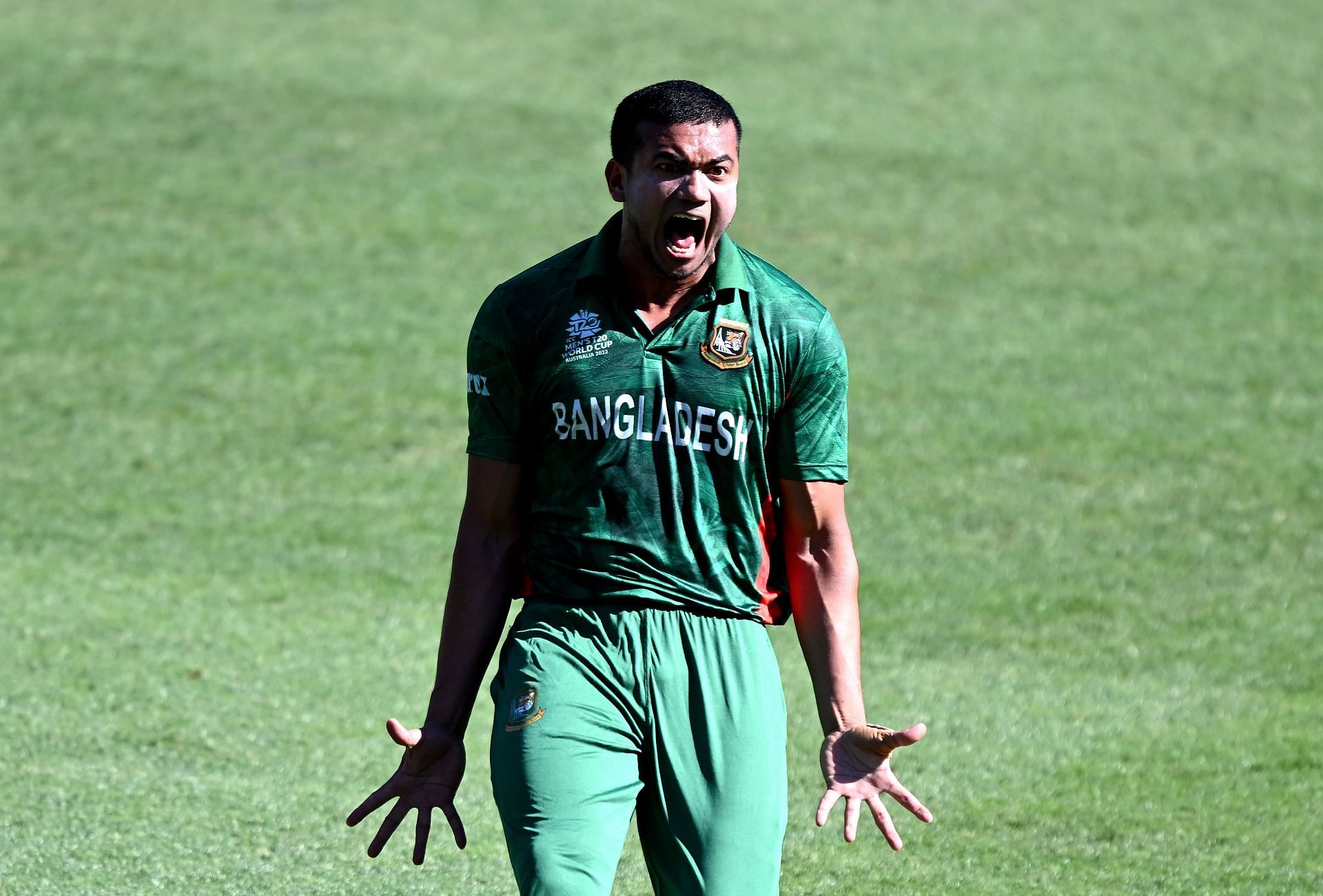 Taskin Ahmed too had to suffer in the Bangladesh Premier League.