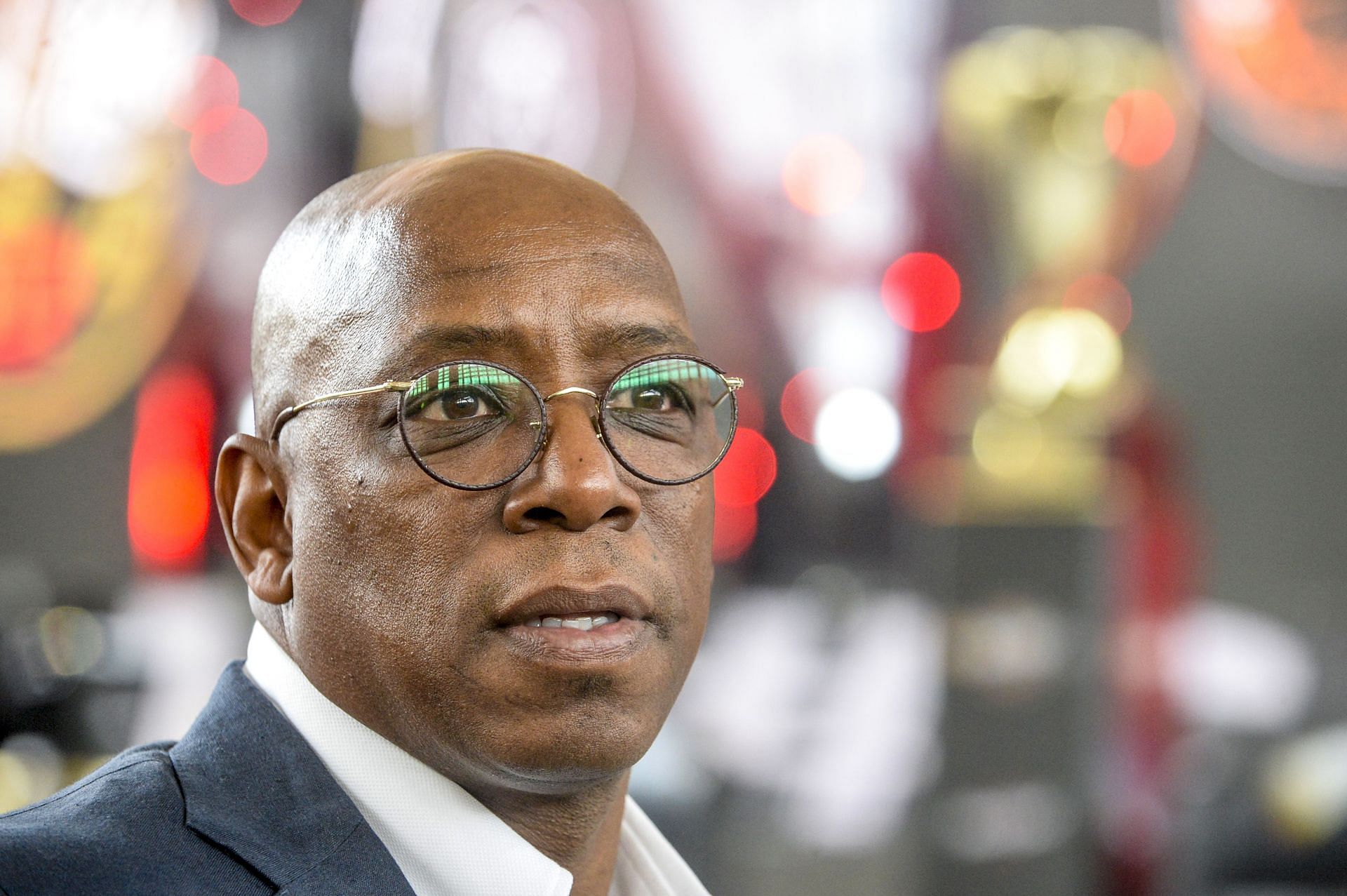 Ian Wright wants the Gunners to sign a &#039;killer&#039;.