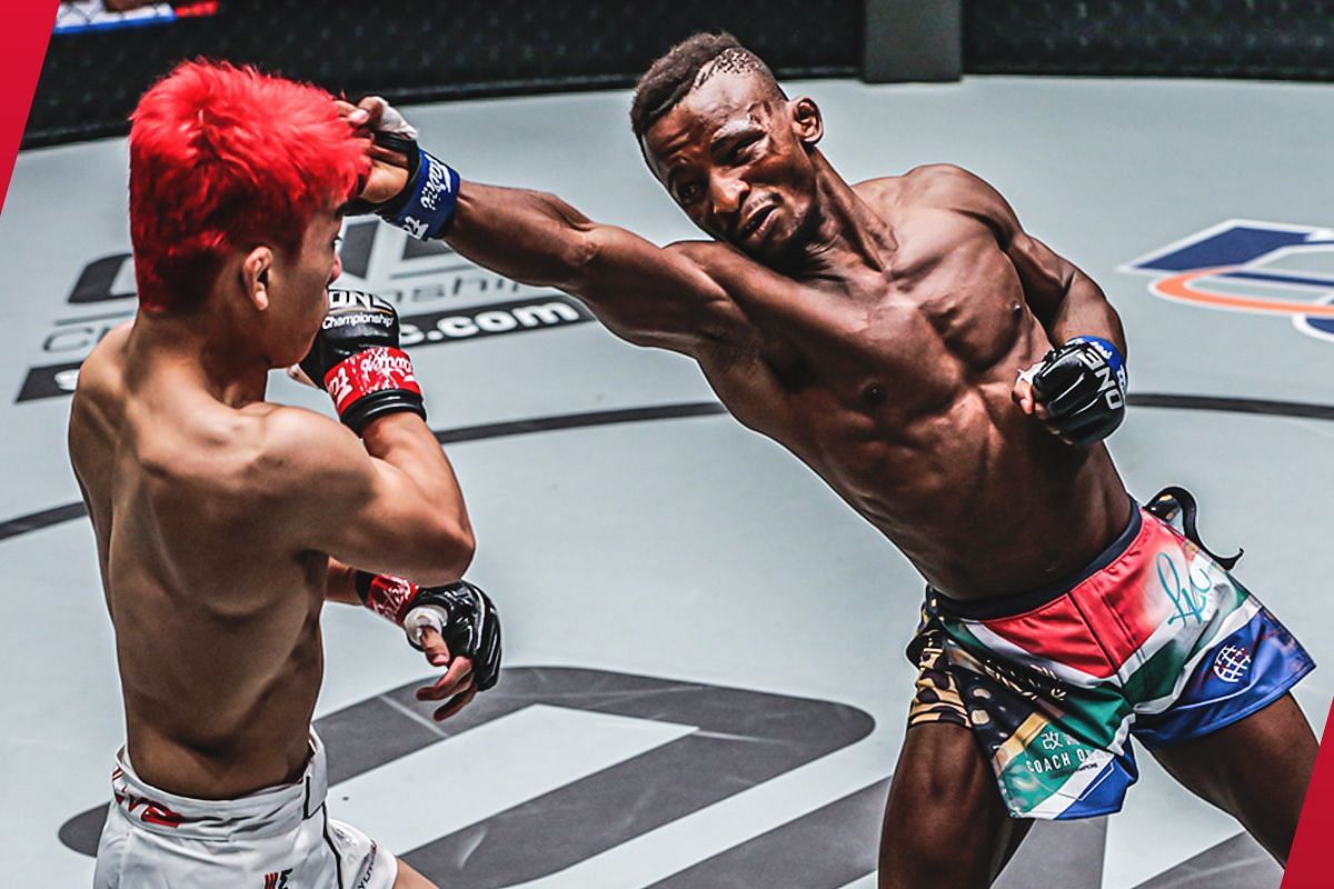 Bokang Masunyane fighting Ryuto Sawada | Photo credit: ONE Championship