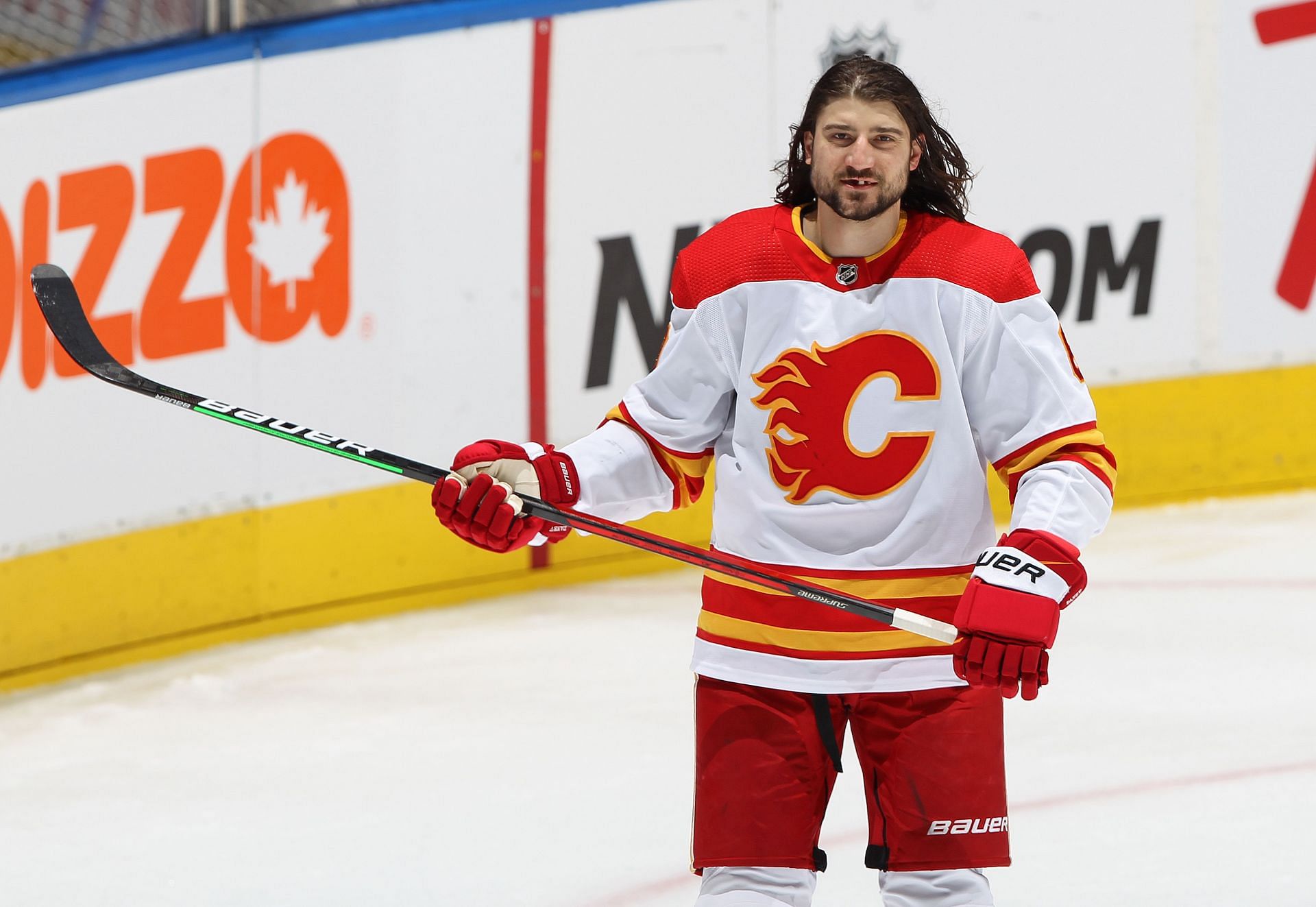 Three likely landing spots for Calgary Flames Chris Tanev before