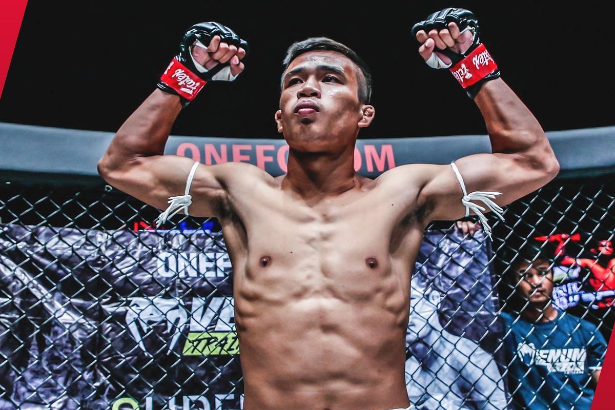 Superlek Kiatmoo9 being introduced before his fight | Image credit: ONE Championship