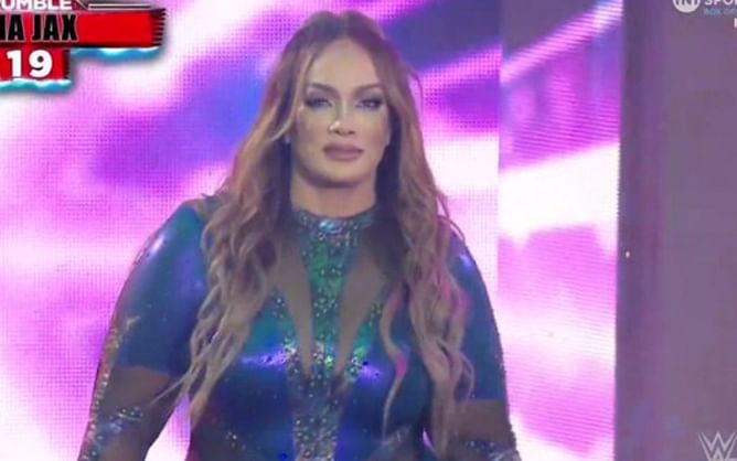 Male WWE legend enters women's Royal Rumble match; Eliminated by Nia Jax in seconds