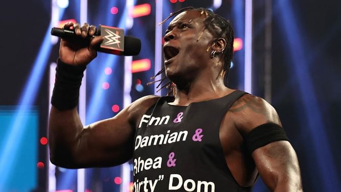R-Truth conveniently snubs top AEW star during WWE RAW promo