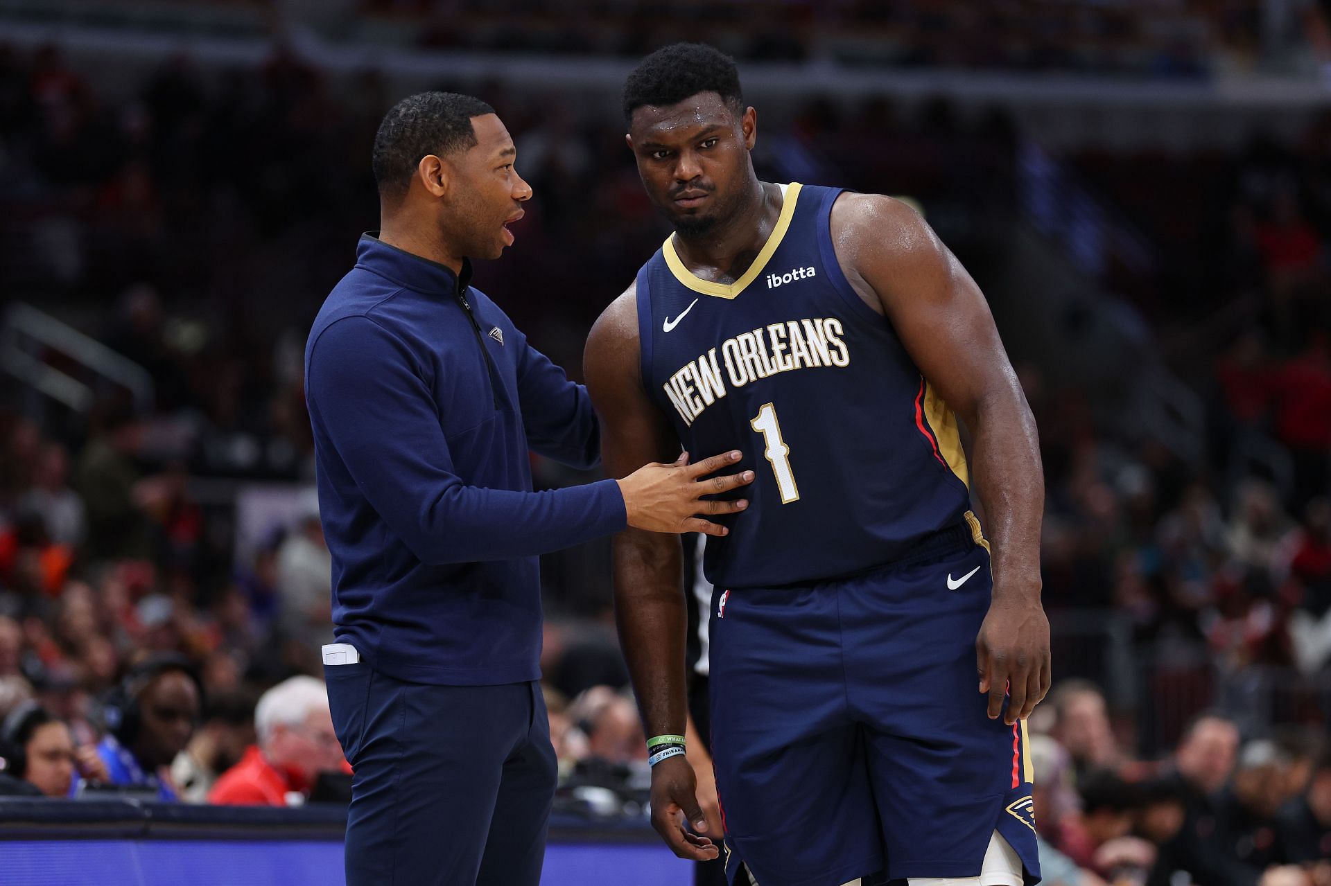 Willie Green calls out referees for no-calls on Zion Williamson (right)