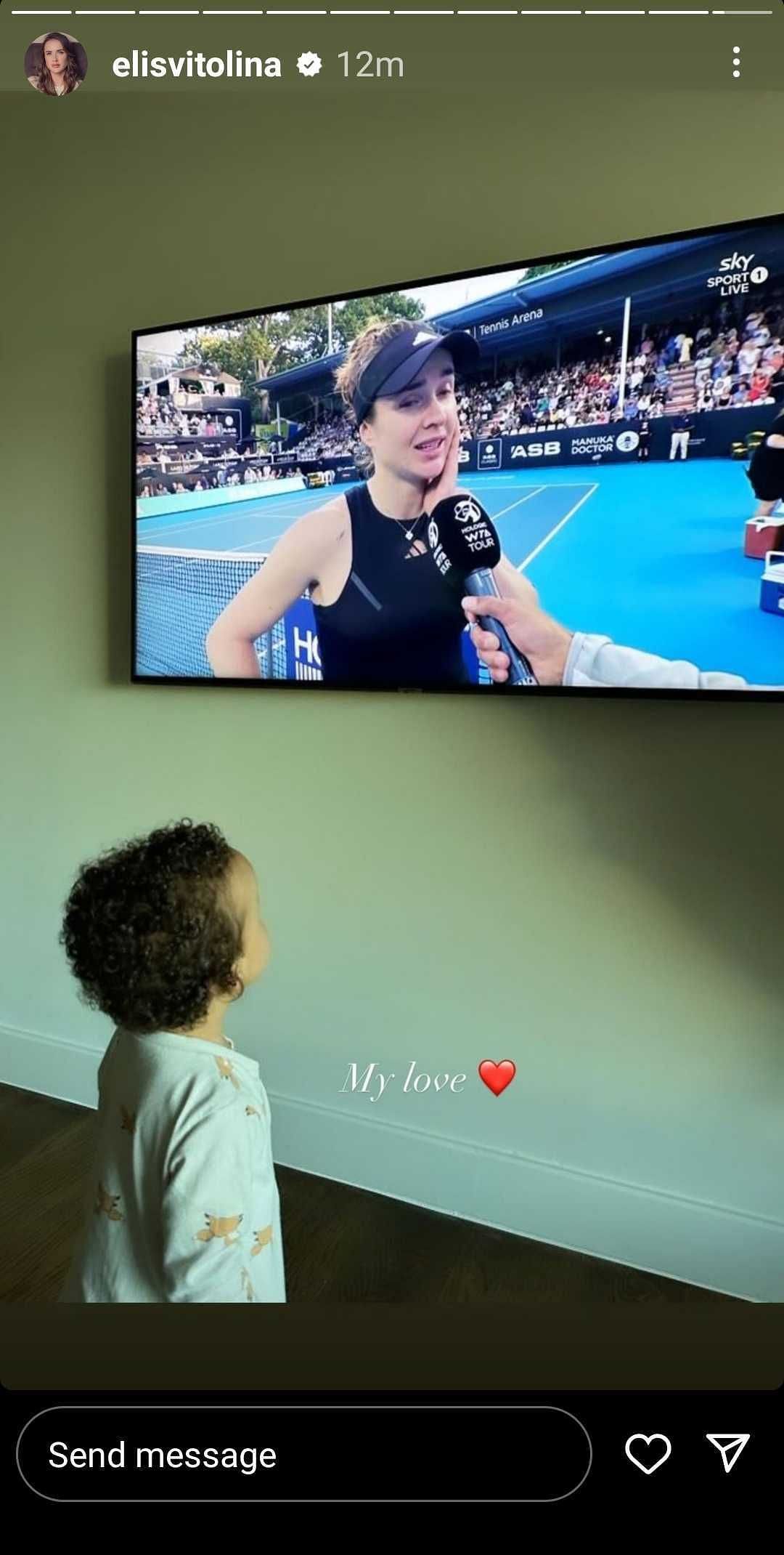 Elina Svitolina&#039;s daughter Skai watches the Ukrainian reach the final at ASB Classic on TV