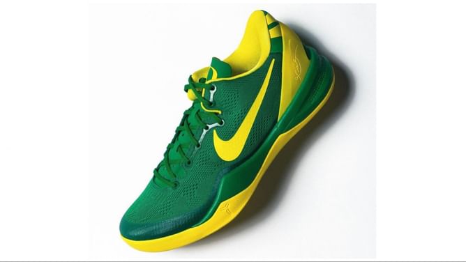 IN PHOTOS: Oregon basketball debuts dazzling Nike Kobe 8 player exclusives