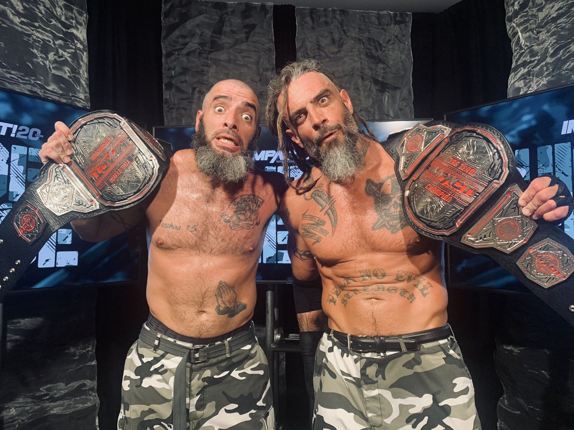 Mark Briscoe (left) and Jay Briscoe (right)