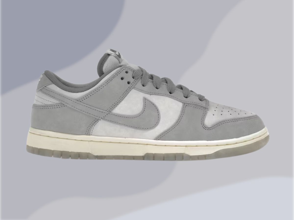womens nike grey sneakers