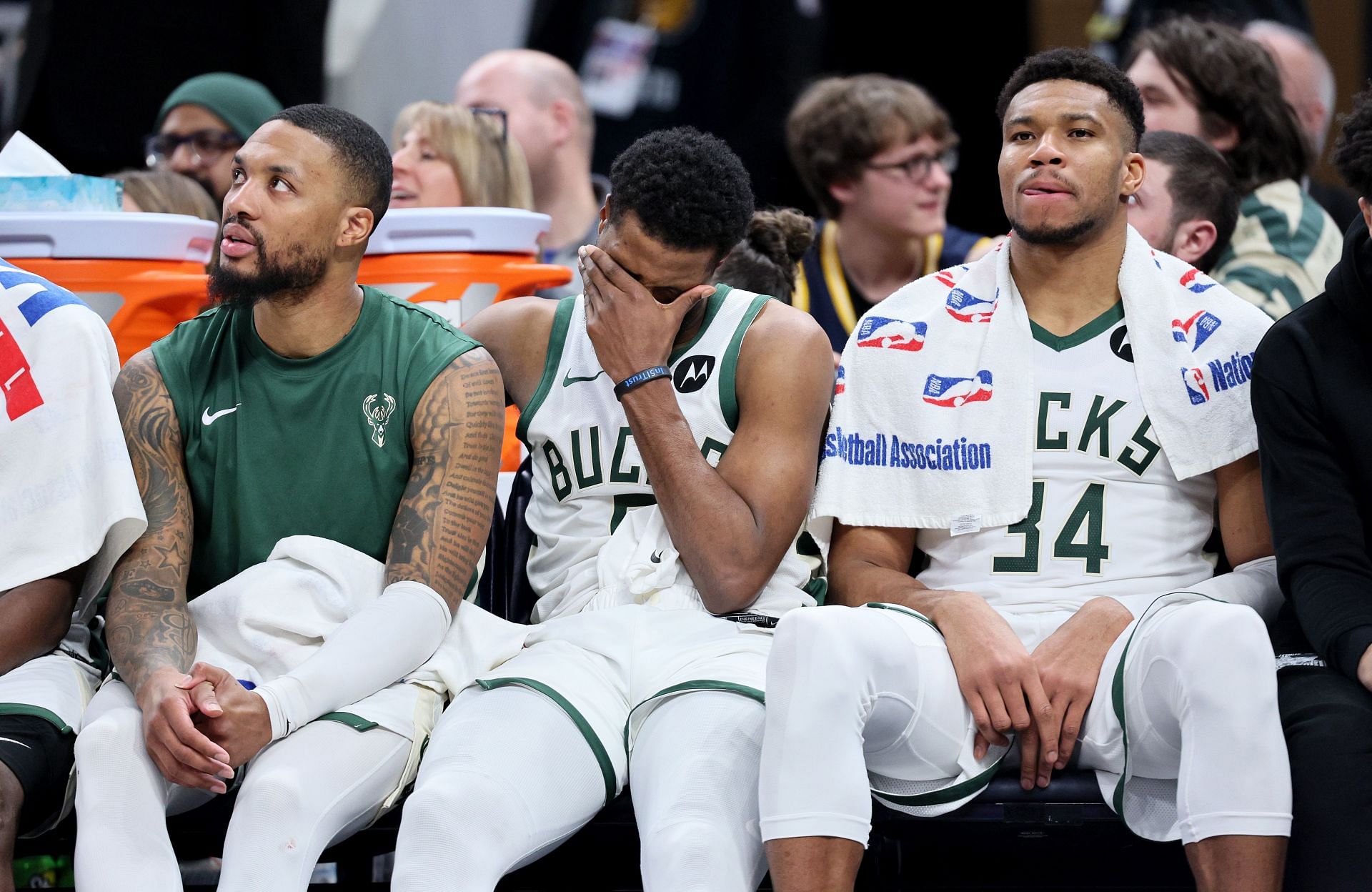 "Equipment Manager Getting The Last Laugh": NBA Fans Mock Giannis ...