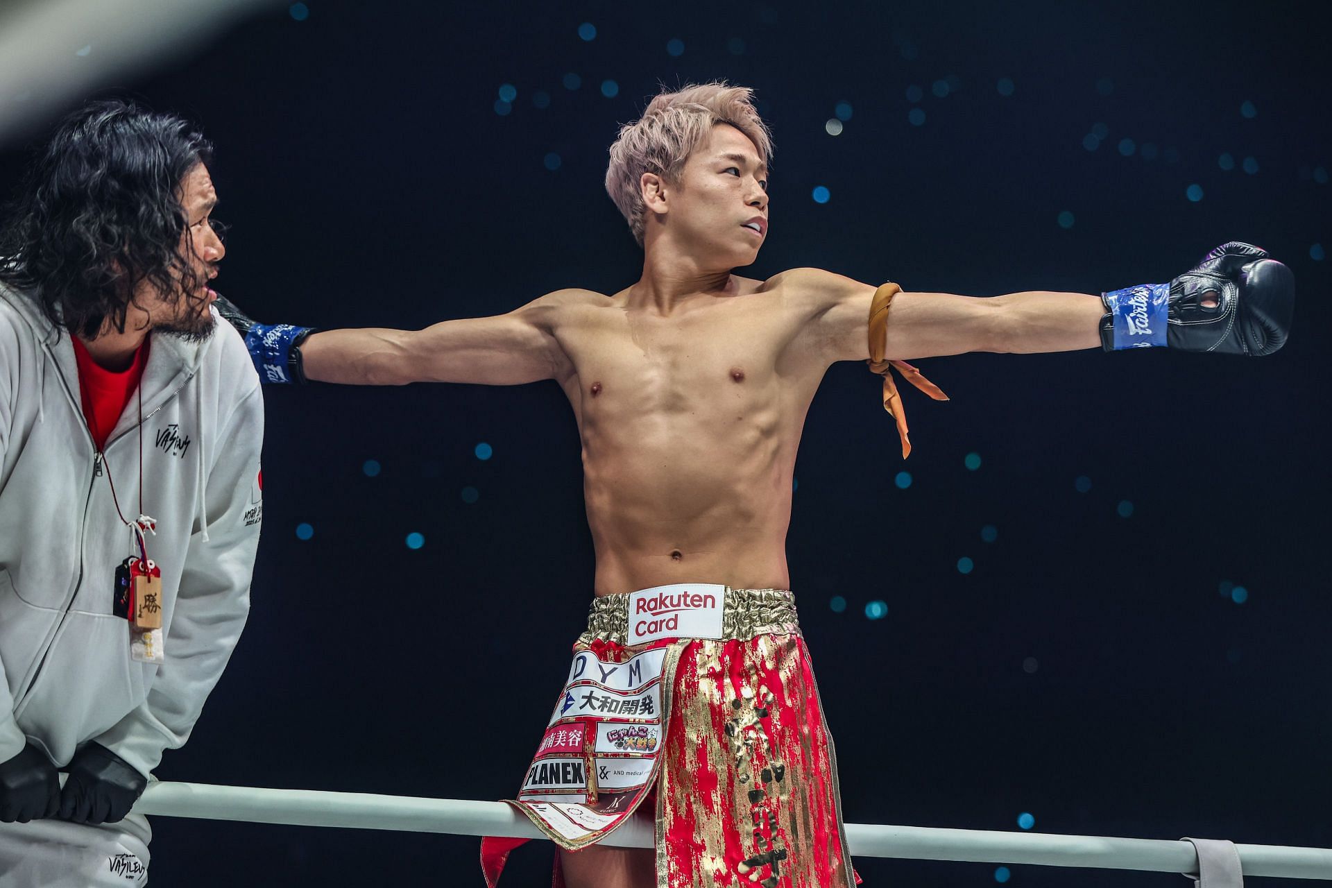 Takeru Segawa enters the ring at Ariake Arena to face Superlek.