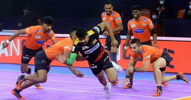 Pro Kabaddi points table: Which team has finished the PKL group stage with the highest score difference?