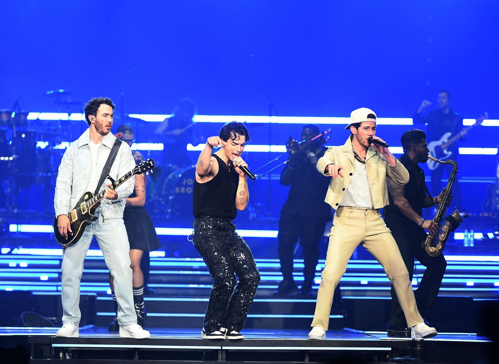 Jonas Brothers Five Albums. One Night. The World Tour. - Las Vegas, NV