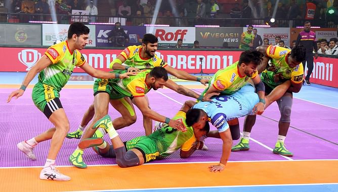 Pro Kabaddi League: PKL 10 में Patna Pirates ने अंक तालिका में लगाई जबरदस्त छलांग, नए खिलाड़ी ने पहले मैच में ही अपने प्रदर्शन से चौंकाया