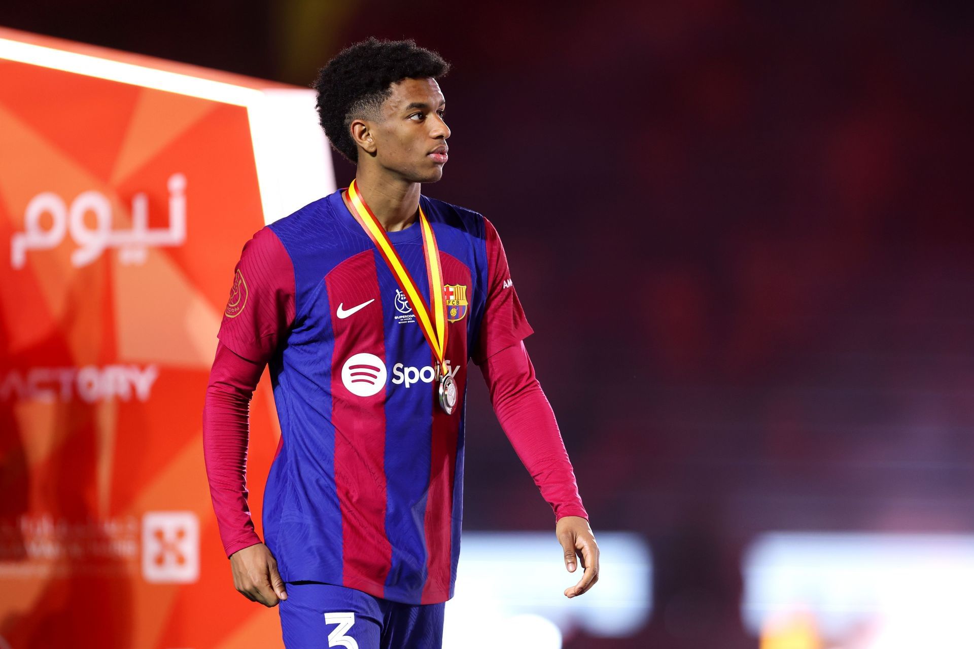 Alejandro Balde is unlikely to leave the Camp Nou just yet.