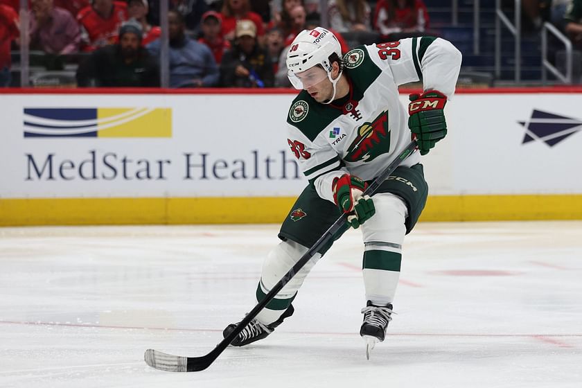 "Surely that should be a suspension" - NHL fans react to Cole Perfetti