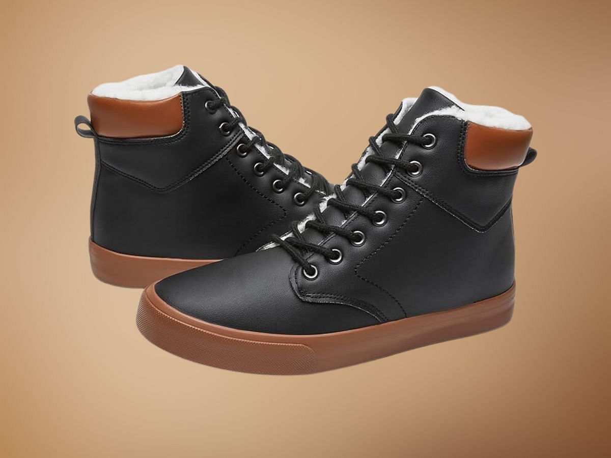 The Yageyan high-top classic sneakers (Image via Amazon)