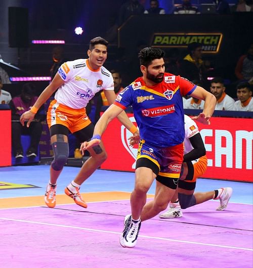 Pardeep Narwal in action (Credits: PKL)