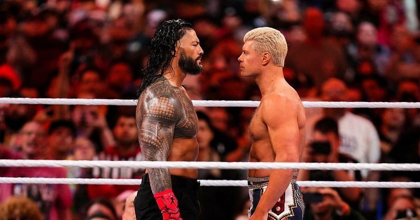 WWE सुपरस्टार कोडी रोड्स को अभी रोमन रेंस से नहीं लड़ना चाहिए