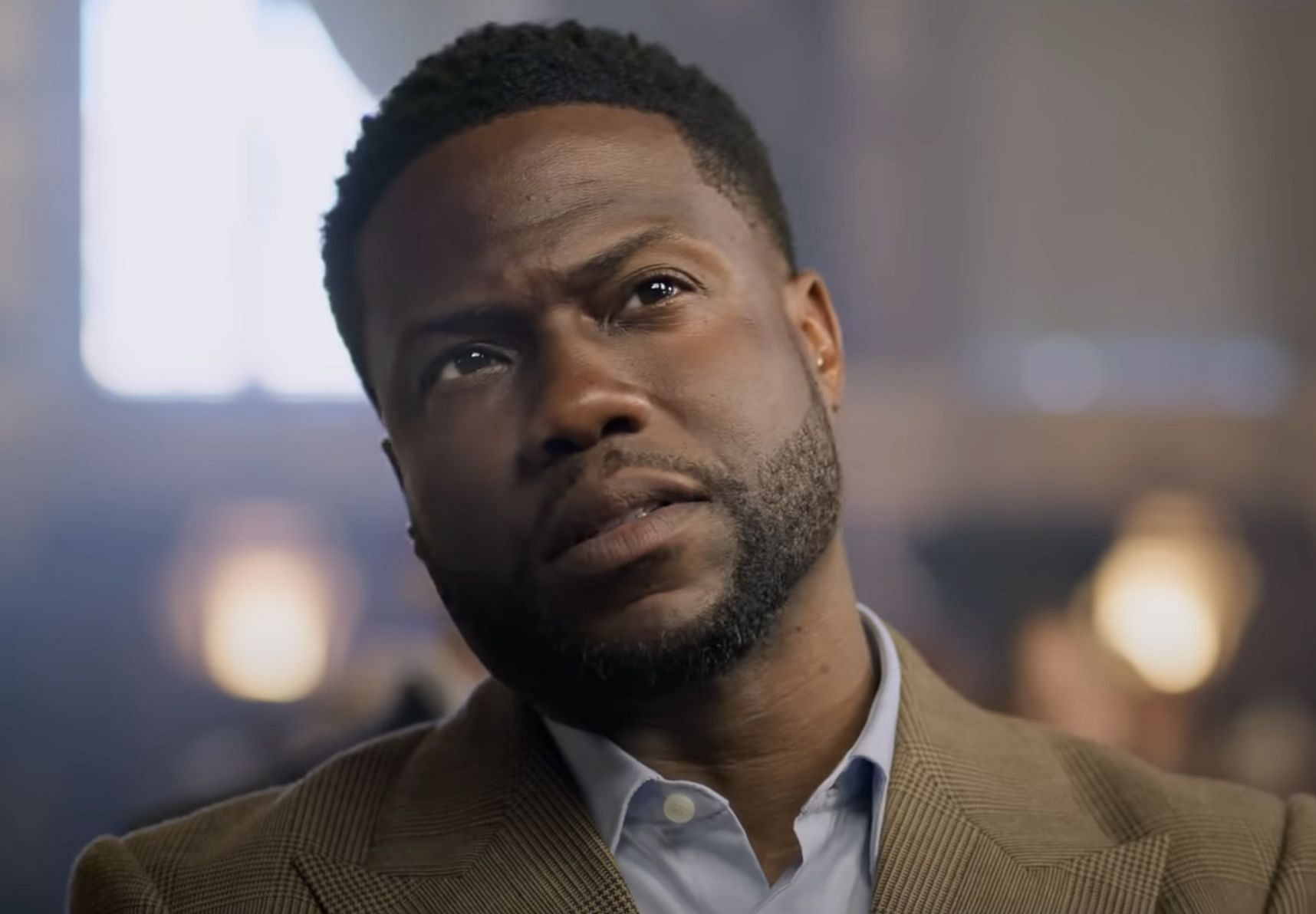 A still of Kevin Hart from Lift movie. (Image via Netflix)