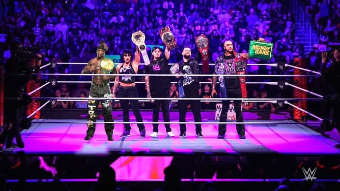 WWE personality sends a five-word message to R-Truth after wild Judgment Day segment on RAW