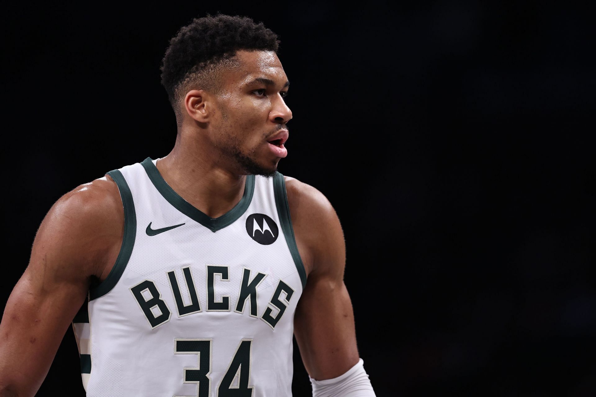 Is Giannis Antetokounmpo playing tonight against Indiana Pacers? Latest ...