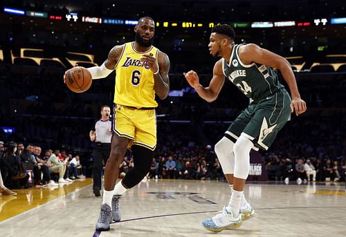 LeBron James and Giannis Antetokounmpo lead their respective conferences in the 1st fan returns of 2024 NBA All-Star Voting.