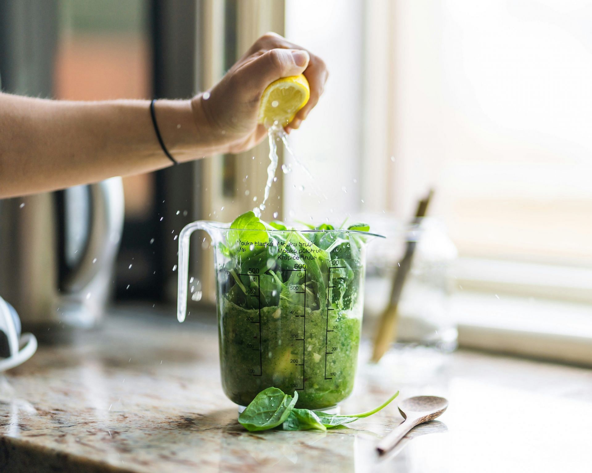 The first week is for Detox(Image by Jan Sedivy/Unsplash)