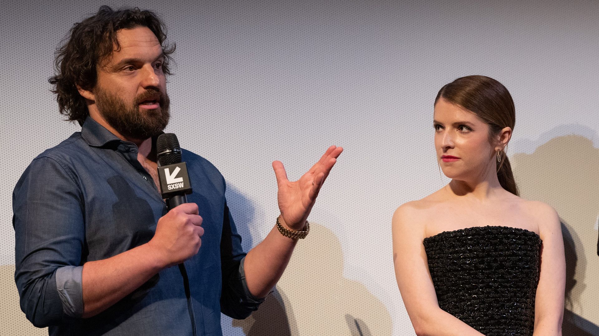 Jake Johnson and Anna Kendrick star in Self Reliance (image via Getty)