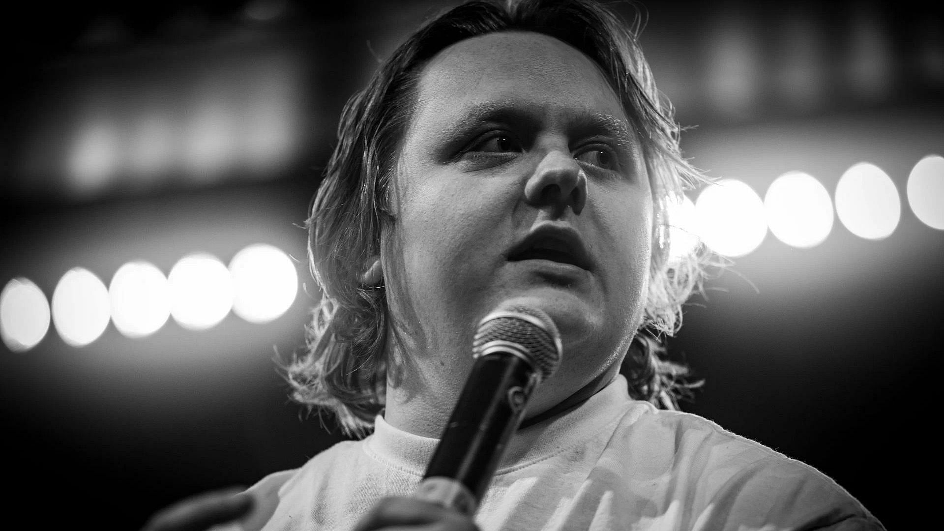 Lewis Capaldi Performs At PRYZM Kingston/ Image via Getty