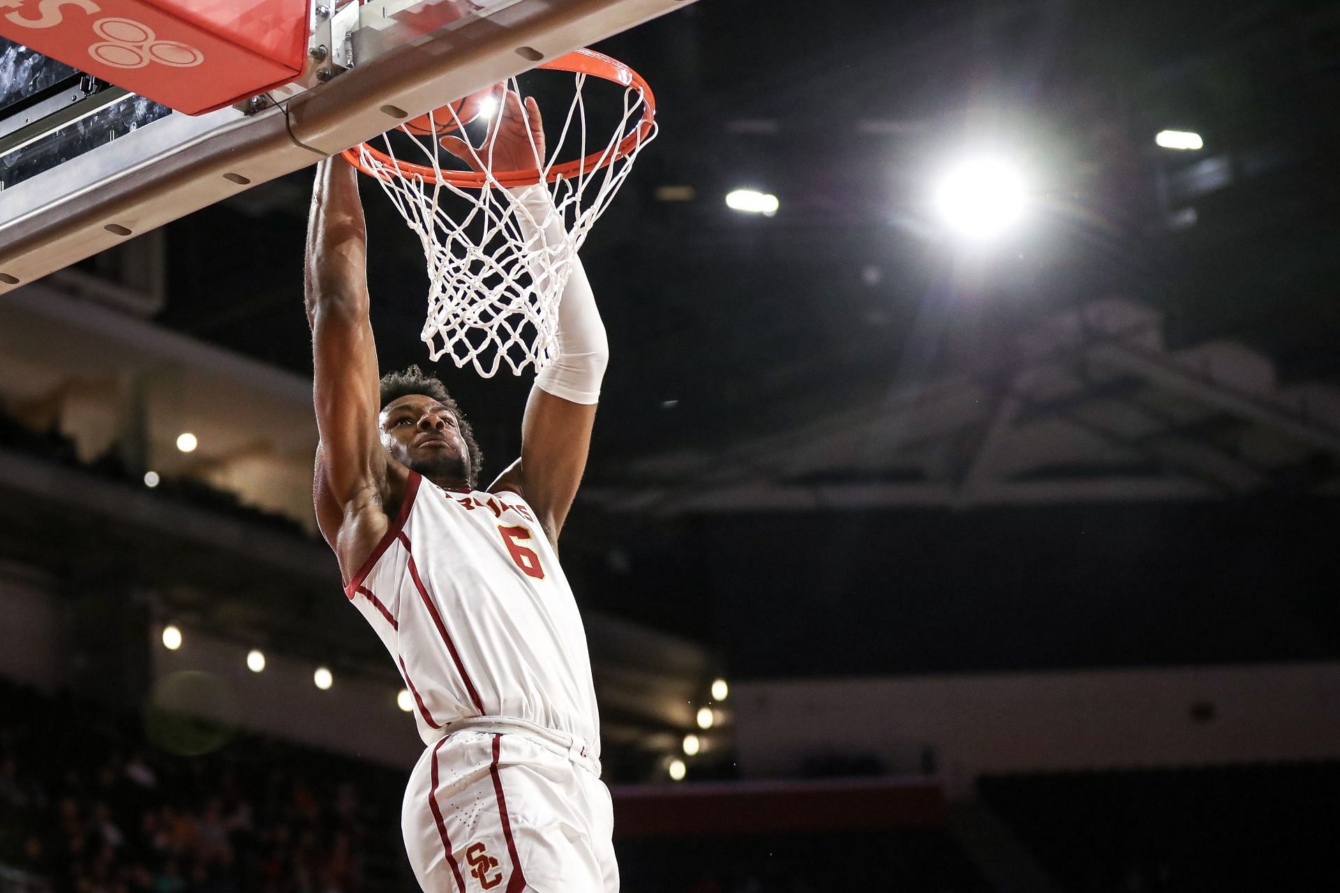 “Got it from his papa”: Bronny James’ electric dunk vs Cal has USC fans ...