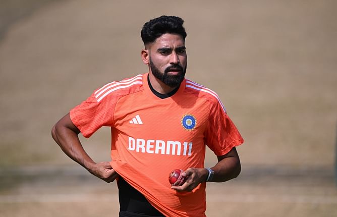 Kuldeep Yadav or Mohammed Siraj - who should play for India in the 2nd Test vs England?