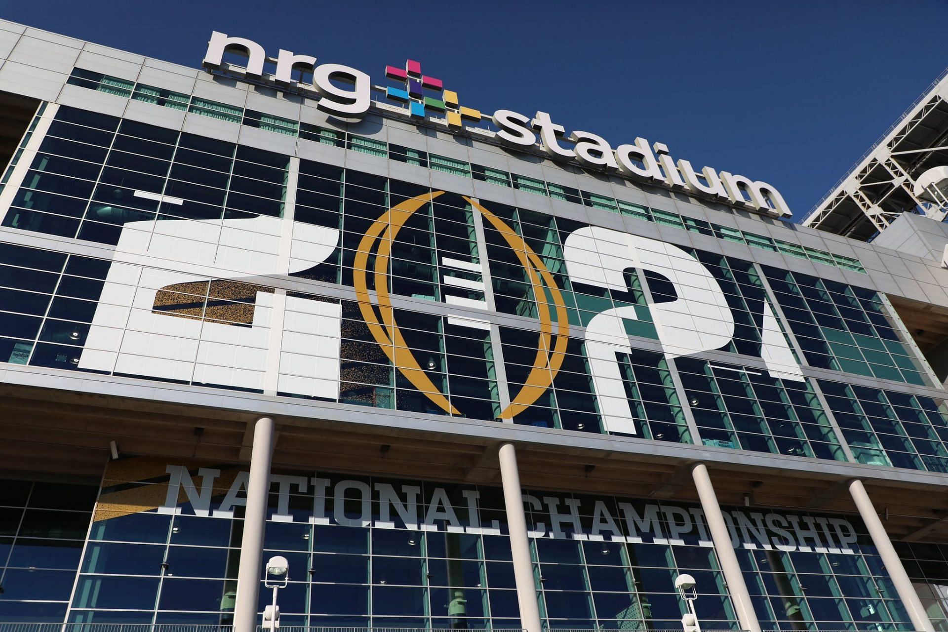 CFP National Championship Alcohol and Bag Policy What do we know about