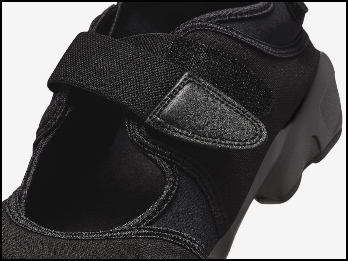 Nike Air Rift &ldquo;Triple Black&rdquo; sneakers (Image via Nike)