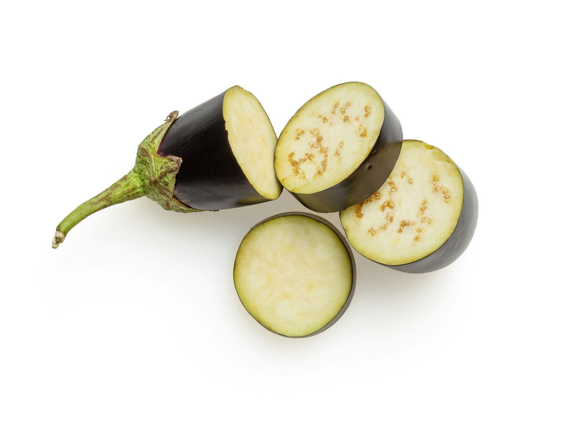 Eggplant health benefits (Image via Unsplash/Mockup Graphics)