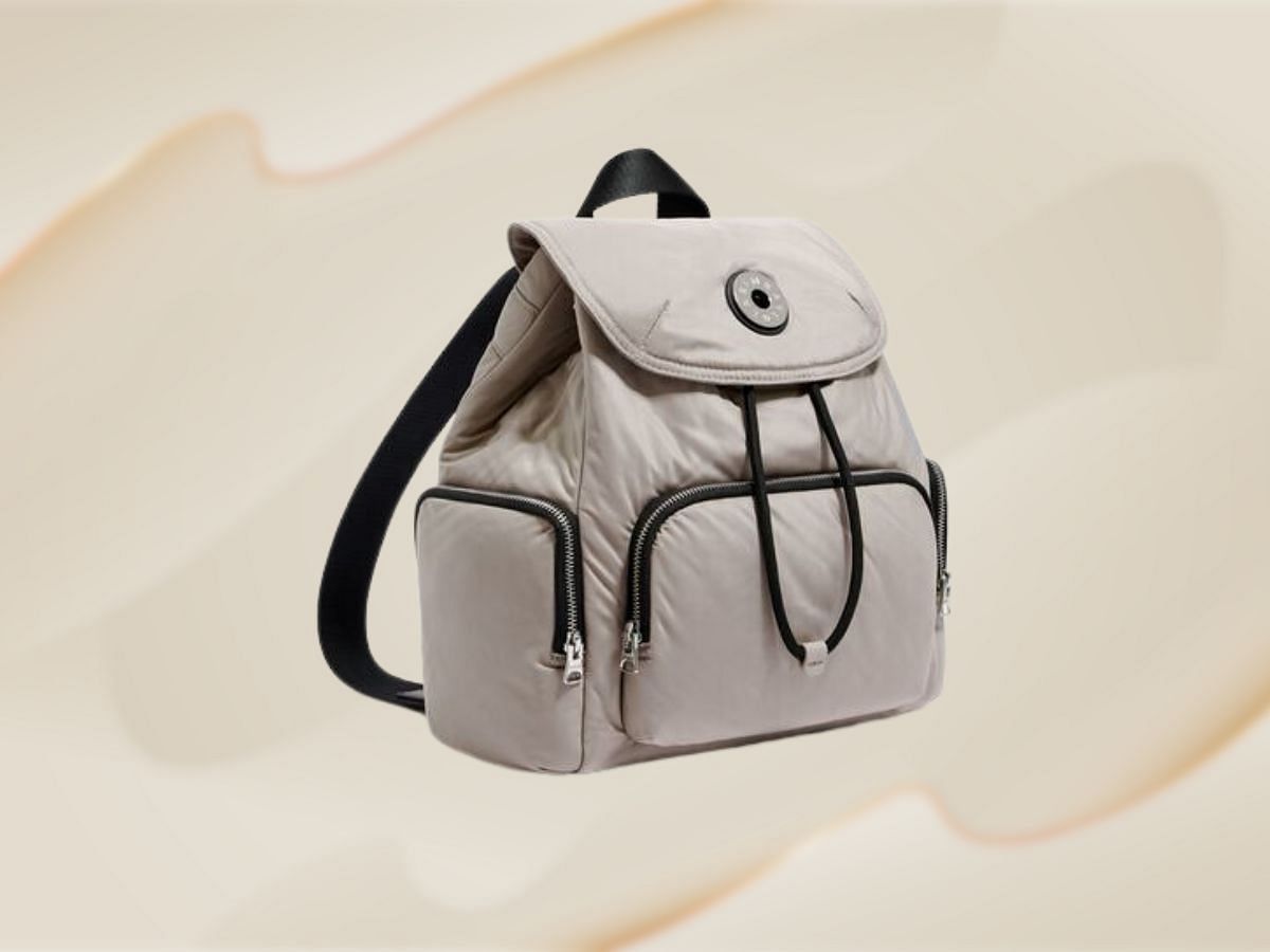 The Multi-pocket backpack (Image via Bimba Y Lola)