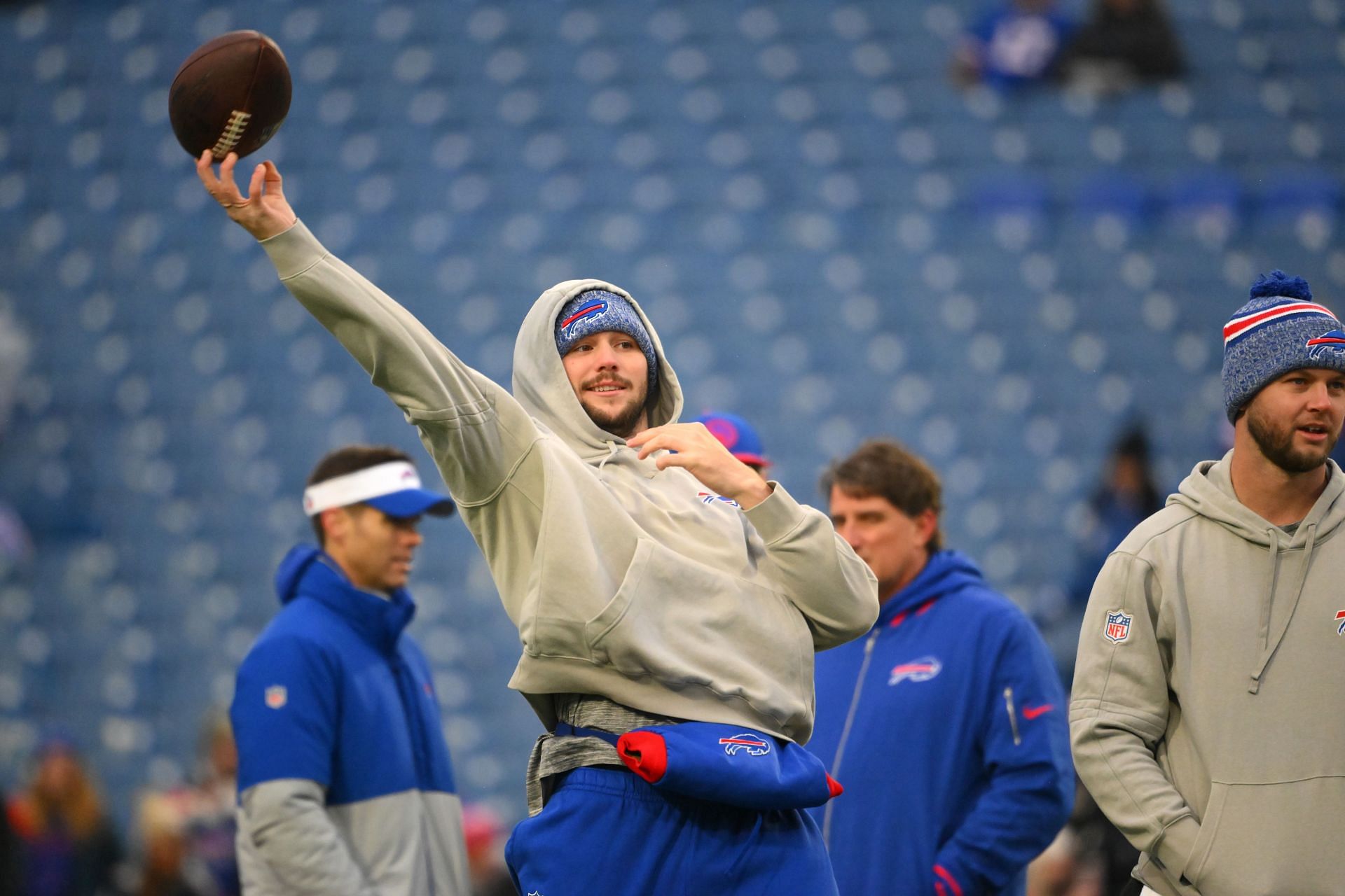  Allen warms up vs the New England Patriots