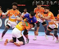 Pro Kabaddi 2023-24: PKL 10 के आधे सीजन के बाद बेस्ट प्लेइंग 7, दिग्गजों को नहीं मिली जगह